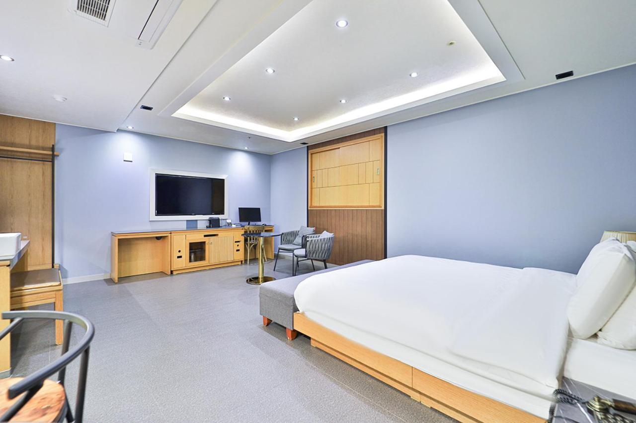 Seomyeon Ib Hotel Пусан Экстерьер фото