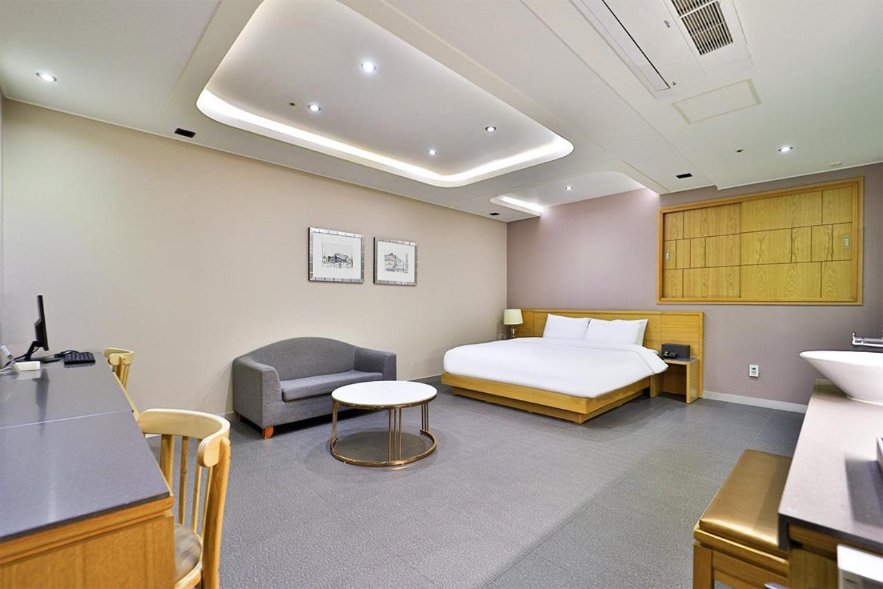 Seomyeon Ib Hotel Пусан Экстерьер фото