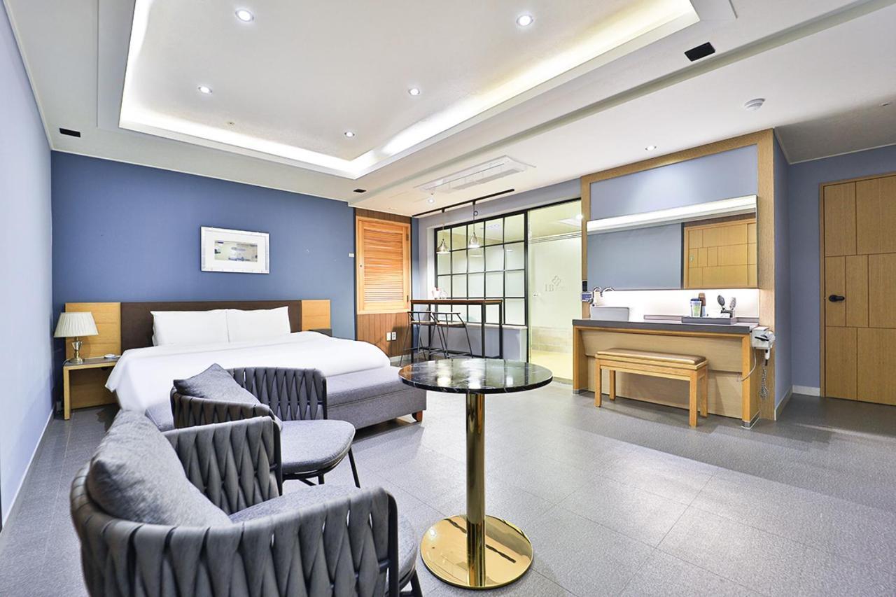 Seomyeon Ib Hotel Пусан Экстерьер фото