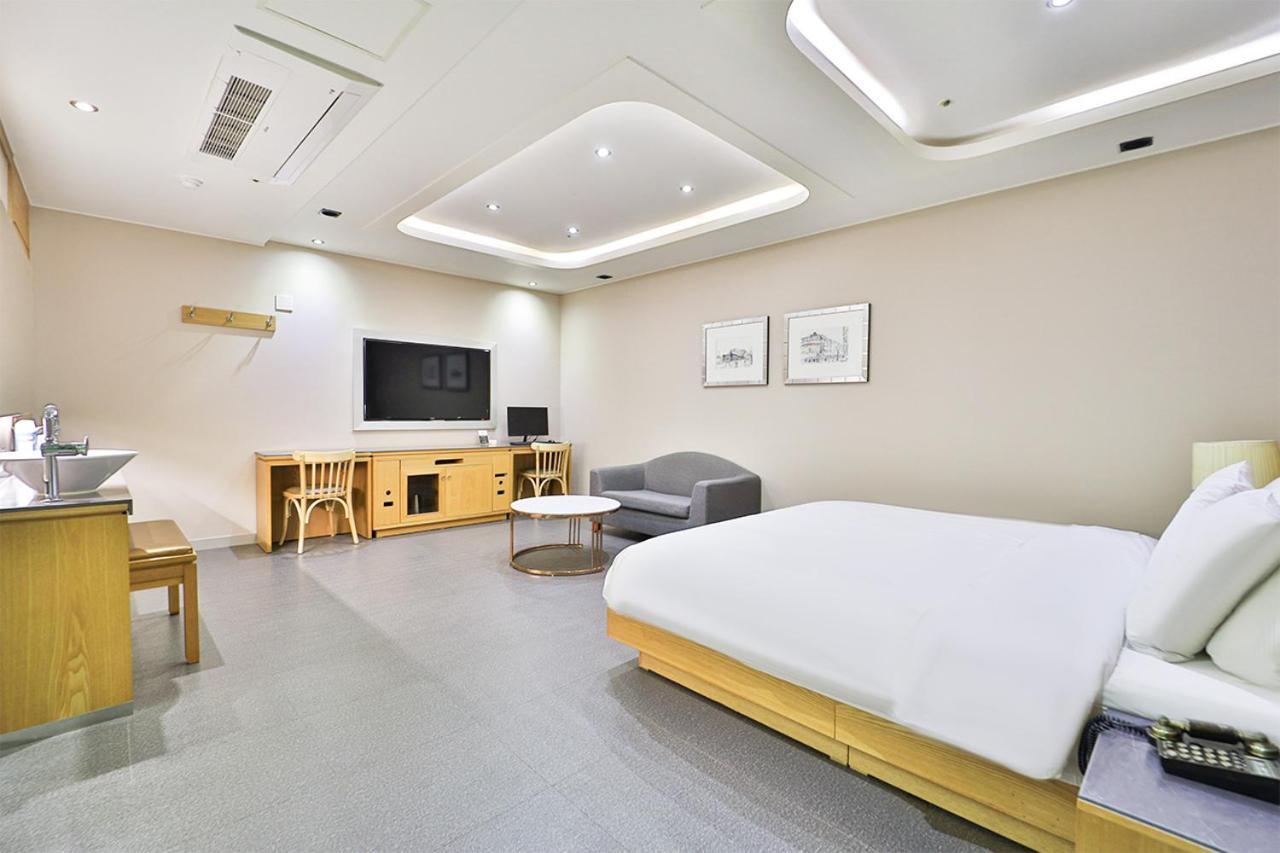 Seomyeon Ib Hotel Пусан Экстерьер фото
